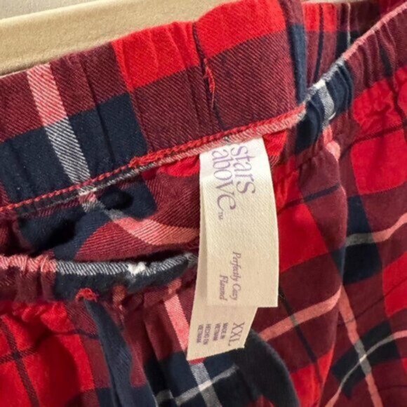 Women's Perfectly Cozy Flannel Plaid Pajama Shorts - Stars Above Red/Blu… - Picture 5 of 5